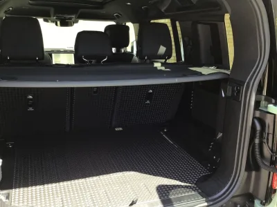 2023 Land Rover 110 NEW Defender D300 75th Limited Edition 3.0 5dr (No.J0720) for export from Japan