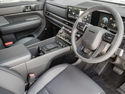 2025 Hyundai Santa Fe Hybrid Calligraphy AWD for export from Japan