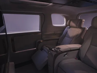 2025 All-New Lexus LM Unique "Luxury Mover" LM350/500 (No.J0810) for export from Japan
