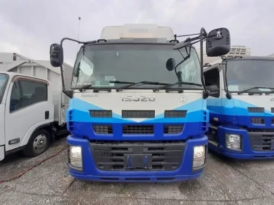 2011 Isuzu Giga large Aluminum Wing LKG-CYJ77A used truck (No.920773) for export from Japan