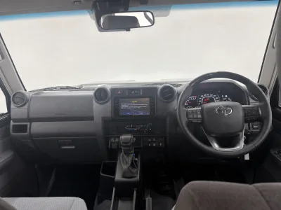 2026 Toyota Land Cruiser 70 LX 2.8L Turbo Diesel 4WD for export from Japan