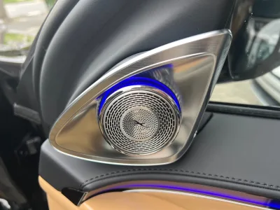 2023 Mercedes-Maybach S680 4MATIC for export from Japan
