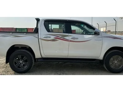 2025 Toyota Hilux SR5 Double Cab 4x4 LHD Full option for export from Japan