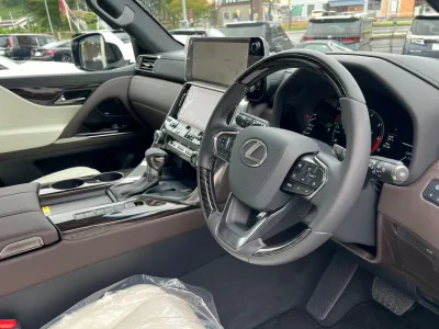 2025 Lexus LX 600 4WD 7 Seater Modellista Aero - Luxury & Power Combined (No.961019) for export from Japan