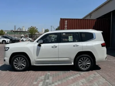 2025 Toyota Land Cruiser VXR 4.0L Petrol A/T (220722) for export from Japan