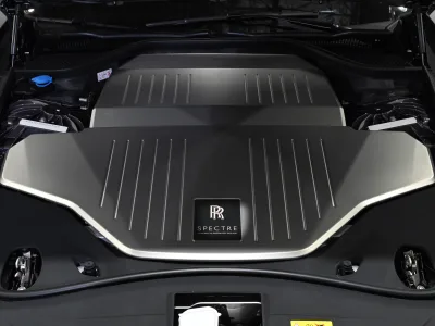 2025 Rolls-Royce Spectre - The Pinnacle of Luxury (No.550992) for export from Japan