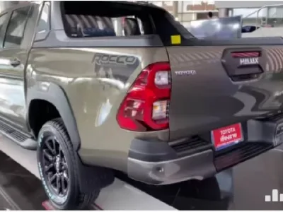 2022 RHD Toyota Hilux double cab ( Pickup ) Rocco 2.8 automatic 4x4 (No.560458) for export from Japan