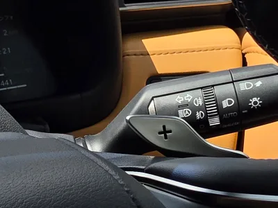 2026 Lexus LX 700h 4WD / Rear Entertainment, Mark Levinson & Modellista for export from Japan