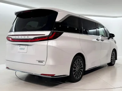 2025 Lexus LM 500h Version L 4WD for export from Japan