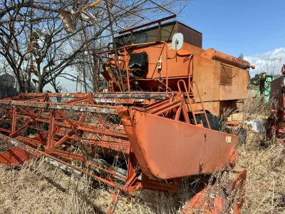 Laverda M132 Grain Harvester (No.J0948) for export from Japan