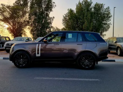 2025 Land Rover Range Rover Autobiography (No.680557) for export from Japan