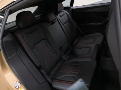 2026 Lamborghini Urus SE 4.0L V8 Hybrid AWD for export from Japan