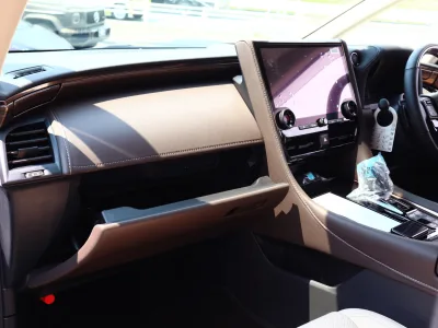 2025 Toyota Alphard Hybrid 2.5 Executive Lounge E-Four 4WD: Unmatched Luxury and Performance (No.960970) for export from Japan