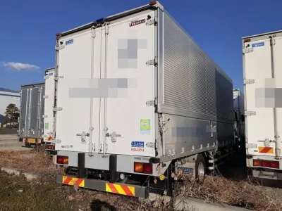 2001 Isuzu Giga large with crane KL-CYJ51W3 (No.920769) for export from Japan