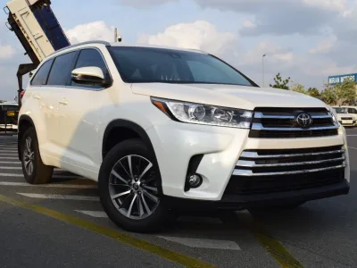 2019 Toyota kluger push start (No.830771) for export from Japan