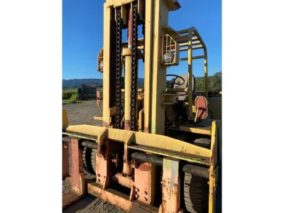 TCM FD100 Diesel-powered 10 Ton forklift (No.J0761) for export from Japan