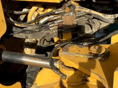 2007 CAT Wheel loader Type 966H Wheel Loader for export from Japan