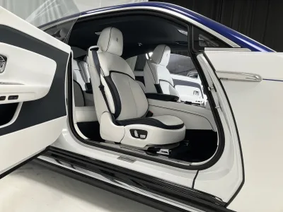 2025 Rolls-Royce Spectre Base Grade (No.960989) for export from Japan