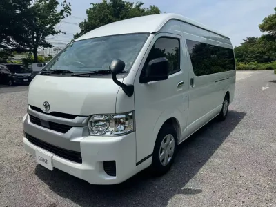 2025 Toyota Hiace Commuter – 2.8 GL Diesel Turbo for export from Japan