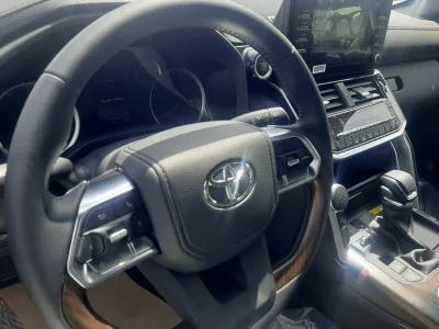 2022 Toyota LandCruiser 300 LC300 GX-R  (No.680477) for export from Japan