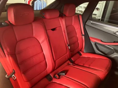 2020 Porsche Macan GTS (2.9-liter twin-turbo V6 engine) (No.J0610) for export from Japan