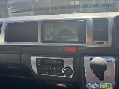 2025 Toyota Hiace Grand Cabin – 10 Seater (14 Seater Convertible) for export from Japan