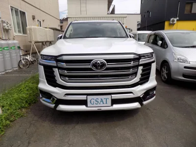 2025 TOYOTA LAND CRUISER 300 7SEATER 3.5 ZX 4WD With Modelista body kit(No.960825) for export from Japan