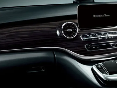 2022 Mercedes-Benz V 220 d AVANTGARDE Extra-long Black Suite Mini- Van (No.J0571) for export from Japan