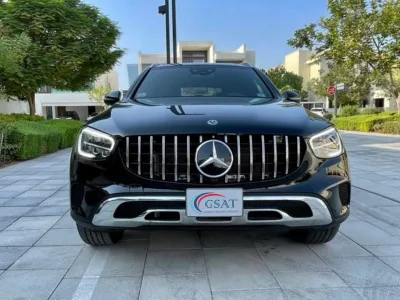2020 Mercedes-Benz GLC 300 SUV (2.0L inline-4 turbo engine) Left Hand Model (No.680649)