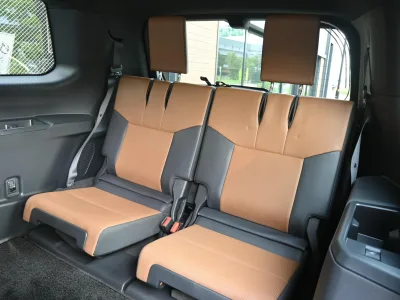 2025 Lexus GX550 Version L 4WD for export from Japan