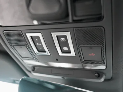 2022 Land Rover Defender 130 (No.140750) for export from Japan