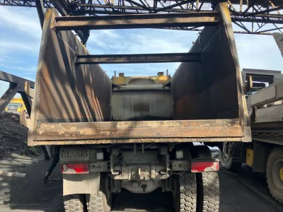 SCANIA G460 DUMPER TRUCK 8X4 18 CUBE (No.106866) for export from Japan