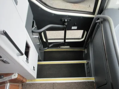 2017 Hyundai Universe Bus 55 Seater- The Ultimate Choice for Group Travel (No.341015) for export from Japan