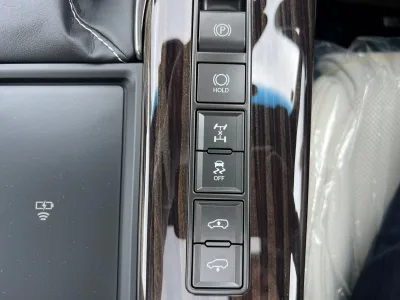 2025 Lexus LX 600 4WD 7 Seater Modellista Aero - Luxury & Power Combined (No.961019) for export from Japan