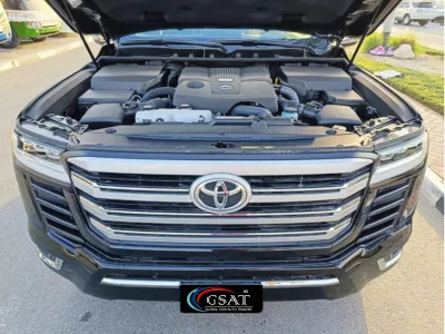 Toyota Land Cruiser VXR 3.5 Twin Turbo 2022 (No-220719) for export from Japan