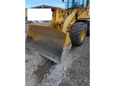 2000 KOMATSU WA80-3 WHEEL LOADER (No.J0840) for export from Japan
