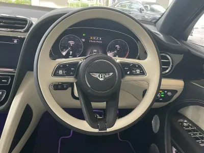 2025 BENTLEY BENTAYGA EWB AZURE (No.103838) for export from Japan