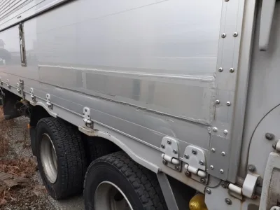 2011 Isuzu Giga large Aluminum Wing LKG-CYJ77A used truck (No.920773) for export from Japan