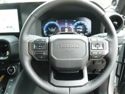 2025 Toyota Land Cruiser 250 2.8 ZX Diesel Turbo for export from Japan