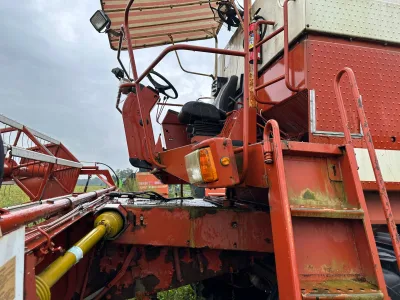 LAVERDA C420 COMBINE HARVESTOR (No.J0848) for export from Japan