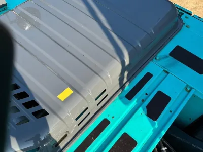 KOBELCO SK200 Excavator (No.J0744) for export from Japan