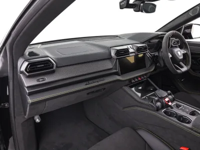 2026 Lamborghini Urus SE 4WD RHD - Nero Helene for export from Japan
