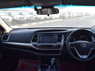 2019 Toyota kluger push start (No.830771) for export from Japan