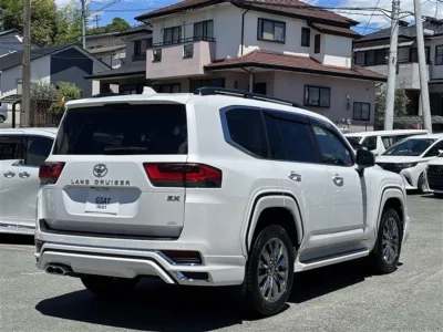 2026 Toyota Land Cruiser 300 ZX 3.3 Diesel Turbo 4WD Modellista for export from Japan