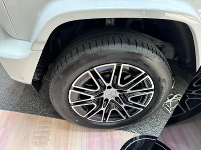 2025 Mercedes-Benz G450d - The Pinnacle of Diesel Power and Efficiency (No.J01001) for export from Japan