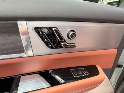 2026 Cadillac Vistiq (ELECTRIC VEHICLE) Platinum AWD for export from Japan