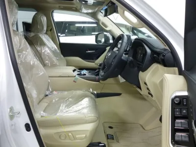 2025 TOYOTA LAND CRUISER LC300 ZX 4WD | MODELLISTA AERO for export from Japan