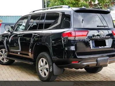 2025 Toyota Land Cruiser Sahara (No.480797) for export from Japan