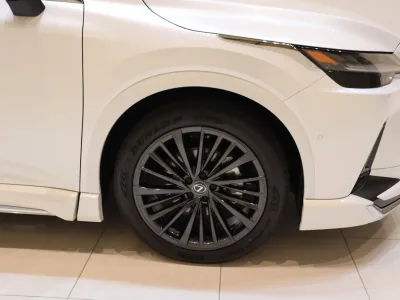 2025 Lexus RX 450h Plus Version L 4WD - The Ultimate Hybrid SUV Experience! (No.961024) for export from Japan