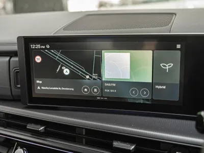 2025 Hyundai Santa Fe Hybrid Calligraphy AWD for export from Japan